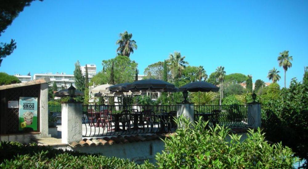 Castel Garoupe Hotel Antibes Exterior photo