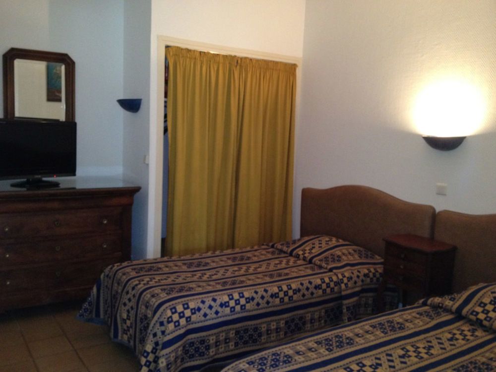 Castel Garoupe Hotel Antibes Exterior photo